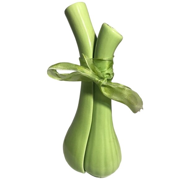 Ganz Double Bud Vase Green Scallion Celery Ceramic Ribbon Kitchy 8" Vintage - Picture 1 of 7